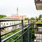 Welc-om Crescini Lägenhet Padua